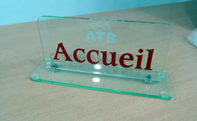 Chevalet De Bureau En Plexi